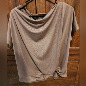 Scoop neck boutique top
